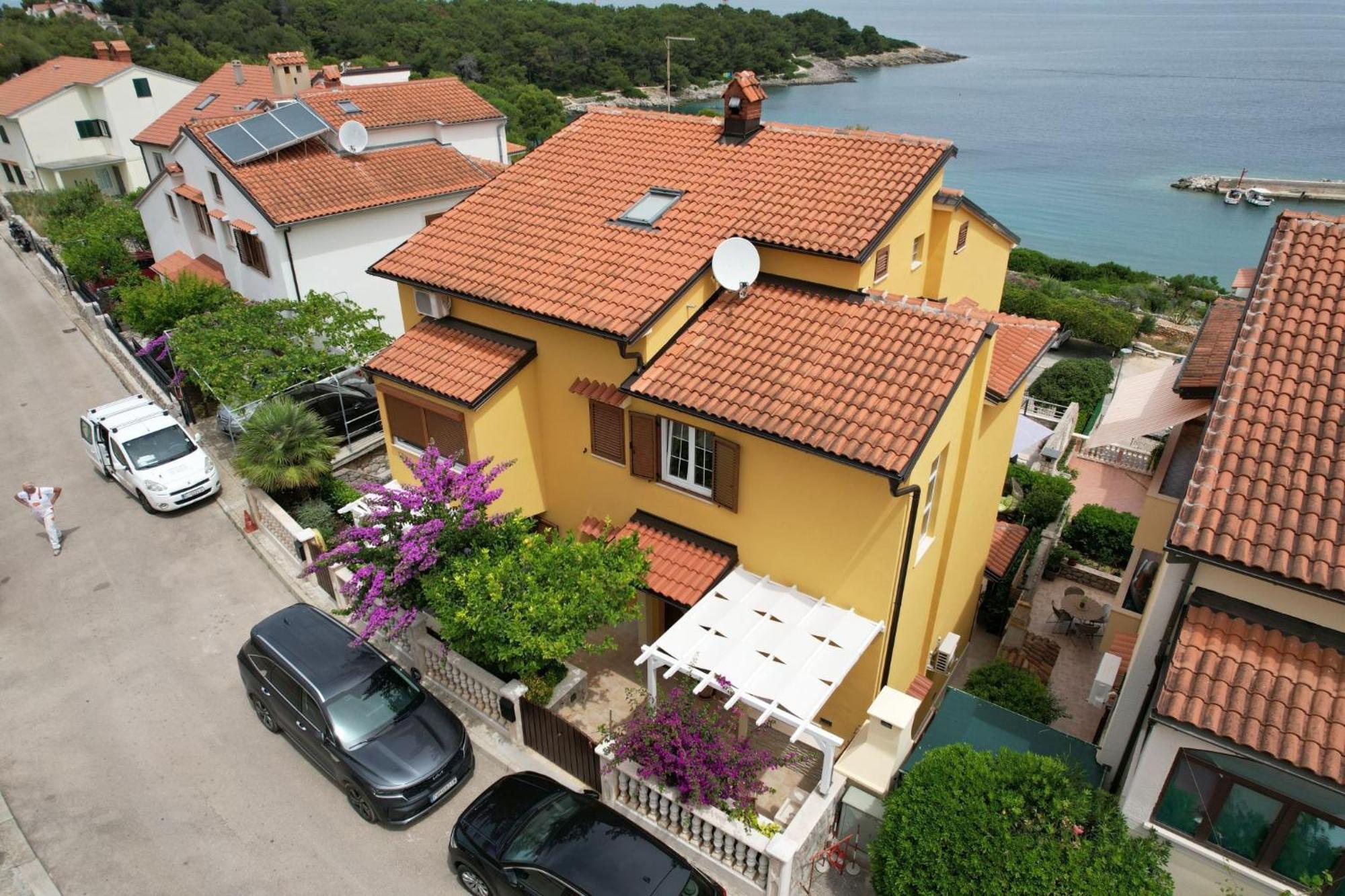 Apartments Enna Mali Lošinj Buitenkant foto