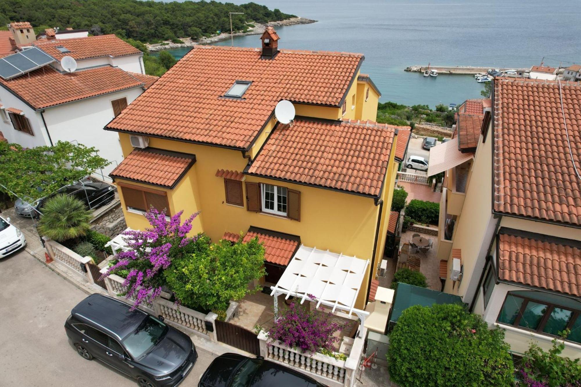 Apartments Enna Mali Lošinj Buitenkant foto